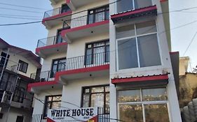 Hotel White Villa
